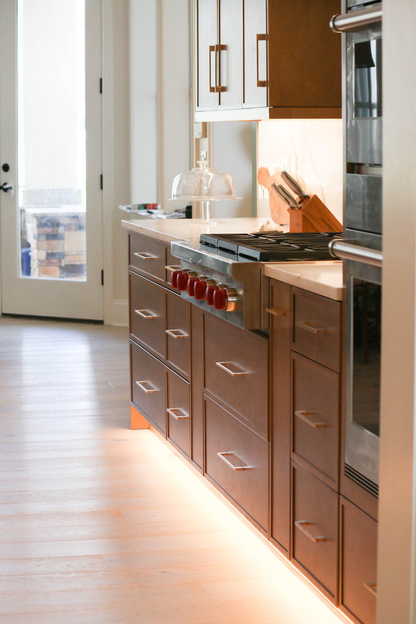 Warm Contemporary Kitchen Remodel in Jacksonville, FL by All-Pro Cabinets project photo 4